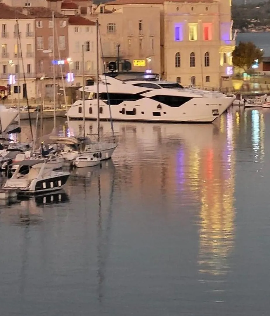 Appartement Chaleureux La Ciotat Apartment